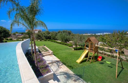 Prines Villa | Villa Delfini - Elevated Sea Views by etouri