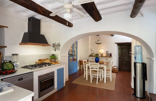 Camaiore Villa | Villa delle Silerchie 10, Emma Villas