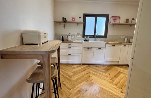 Brive-la-Gaillarde House | Villa Desbrulys - Maison de ville pour 6 personnes - Terrasse - Climatisée