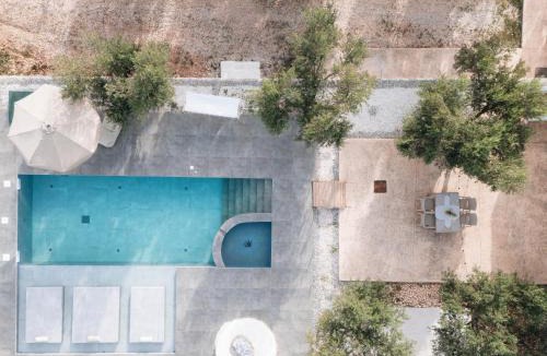 Agios Leon Villa | Villa Di Leon - Uniquely Designed Villa with Pool in a Picturesque Village near Famous Porto Limnionas, Offering Exceptional Hospitality By Villa Mana Gers