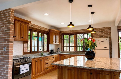 Darien House | Villa Diana Calima, heated hot tub, lake view
