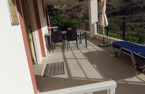 Mirtos Apartment | Villa Dianthe