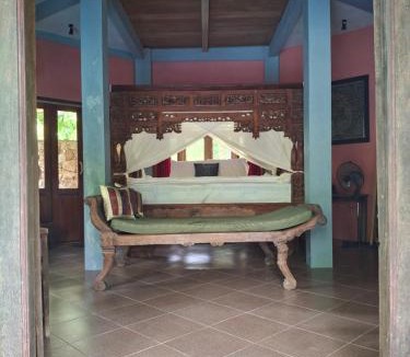 Watulimo House | Villa Dimar