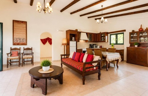 Vlichada Villa | Villa Dimitrios - Two Bedroom Villa, Sleeps 4