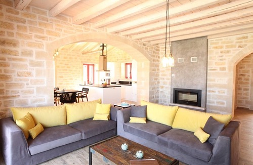 Atsipópoulon Villa | Villa Dionysos, luxury villa with a fantastic view of a large plot of land