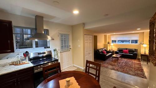 District of North Vancouver House | Villa Dollarton