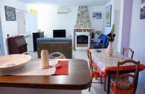 Cozzana Villa | Villa Don Cosimo by Sthey