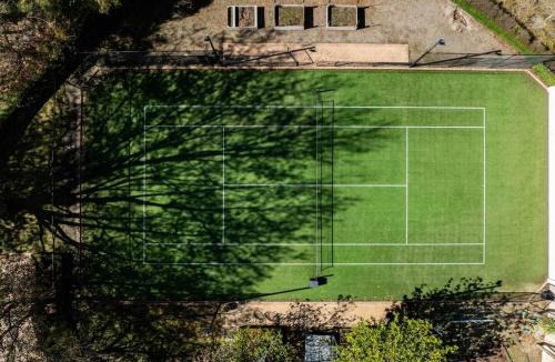 Riverside House | Villa Donini