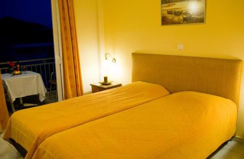Tolo Apartment | Villa Dora