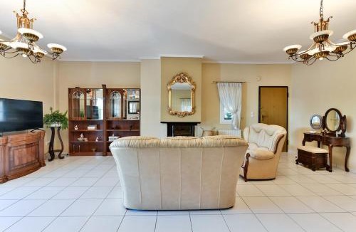 Perea Villa | Villa Doxia