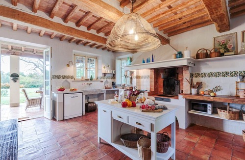 Orentano Villa | Villa Drago, an authentic Farmhouse with Private Pool in Orentano