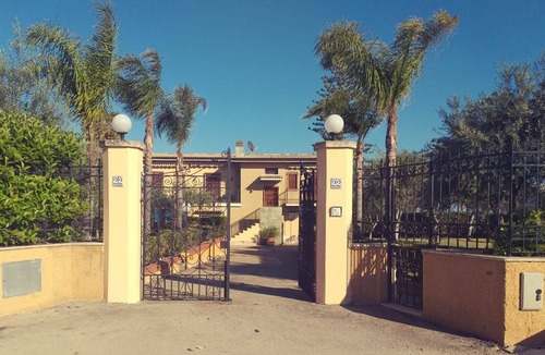 Fontane Bianche Villa | Villa Dream: direct access to the beach, 3 bedrooms & 3 bathrooms (max 8 people)