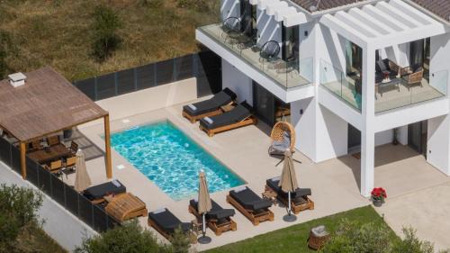 Planos Villa | Villa Dreamscape - Elegant Stay with Private Pool by Villa Mana Gers