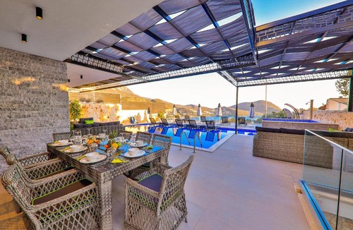 Kalkan Villa | Villa Dry White