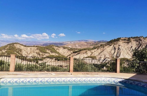 Alcolea House | Villa Dulce