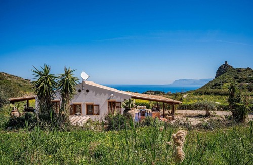 Scopello Apartment | Villa Elena, a two-family villa near the Zingaro Nature Reserve.