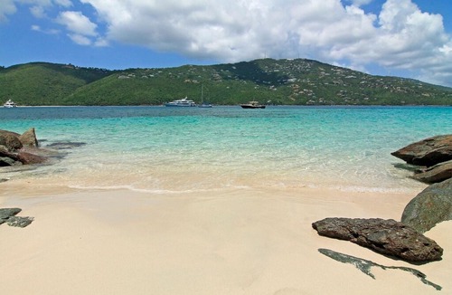 Estate Peterborg Villa | Villa Eau Claire - Magens Bay Affordable Beachfront Villa