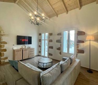 Plakalona Villa | Villa Eftychia Serene Getaway with Hot Tub in a Quiet Location