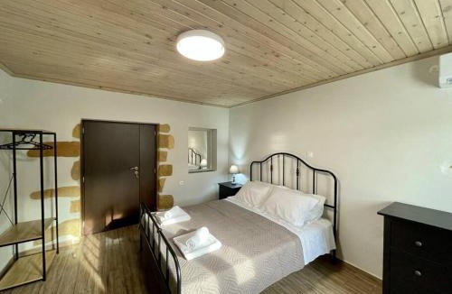 Plakalona Villa | Villa Eftychia Serene Getaway with Hot Tub in a Quiet Location