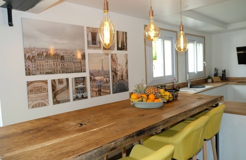 Ludon-Medoc Villa | Villa Eivissa luxury on the route des Châteaux 🍇🏡