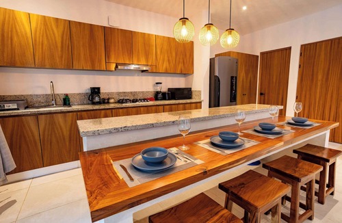 Buenavista Villa | Villa Ek Balam Pool, AC, Beach club by Aqua Viva