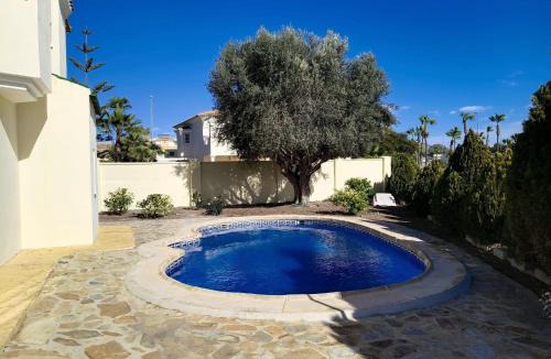 Caserio Los Tarquinos Villa | Villa Elegante, with a private pool