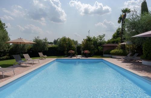 Moniga del Garda Villa | VILLA ELENA