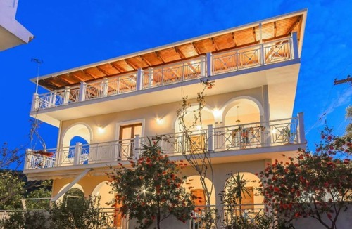 Alikanas Apartment | Villa Eleni - Open plan Suite (Ground Floor)