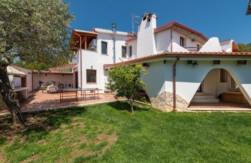 Torre degli Ulivi House | Villa Eleonora Residence App to 4