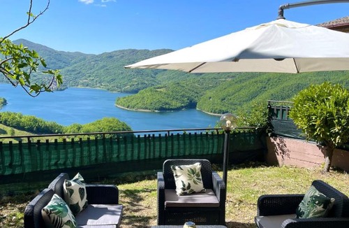 Ascrea Villa | Villa Eleri Panoramic Lake Views Near Rome