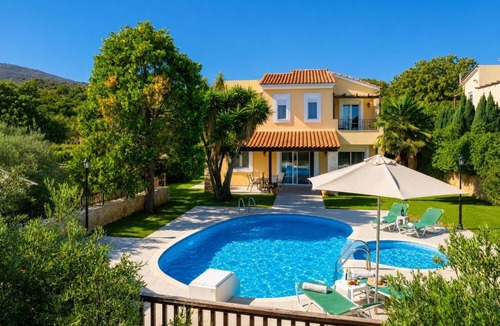Gerani Villa | Villa Elessa - Three Bedroom Villa, Sleeps 6