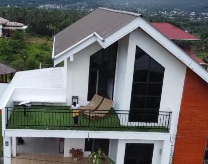 Tomohon Villa | villa Elfame Lokon