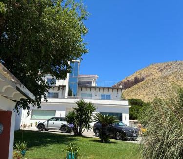 Mondello Apartment | Villa Elloise