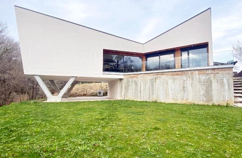 Mungia Villa | Villa Elordui
