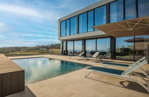 Prazeres Villa | Villa Elysian Oasis by Homie