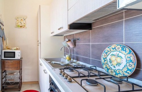 Reitani Villa | Villa "Emerald" with Sea View, Garden & Wi-Fi
