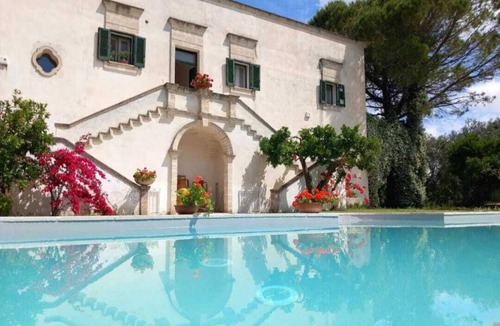 Latiano Villa | Villa Encantaimeto dimora Bouganville.