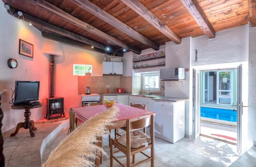 Tergu Villa | Villa Endeavour