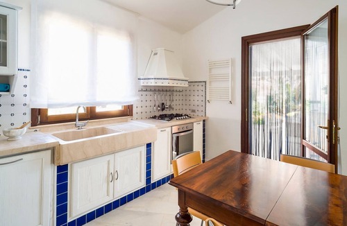 Custonaci Villa | Villa Erice - Three Bedroom Villa, Sleeps 6