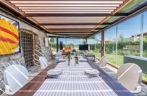 Barberino Val d'Elsa Villa | Villa esclusiva nella torre del castello di Tignano tra lusso, storia e natura nel cuore del Chianti