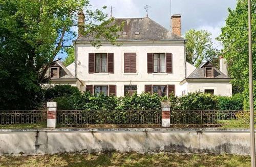 Valencay Bed & Breakfast | VILLA ESPERANZA Suite de plain-pied, indépendante, 1 à 4 personnes à 200 m du château de Valençay proche Zoo de Beauval et châteaux de La Loire