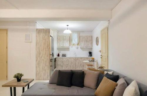 Logaras Apartment | Villa Espressiva