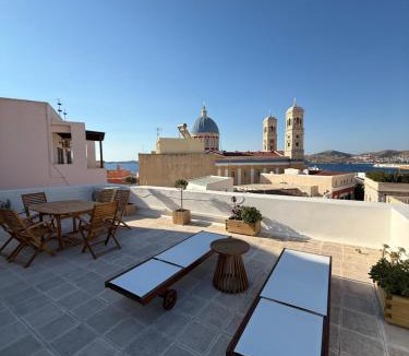Ermoupoli Apartment | Villa Eugenia