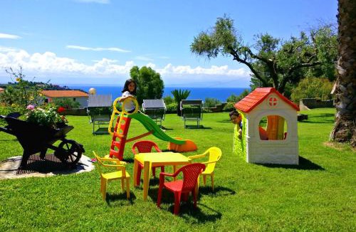Ricadi Apartment | Villa Eulalia
