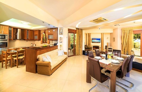Rethymno House | Villa Evelina with Private Pool