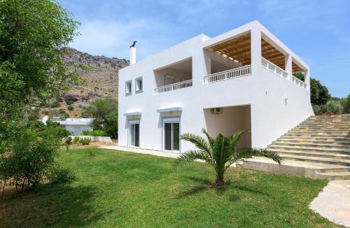 Pefkos Villa | Villa Evelyn