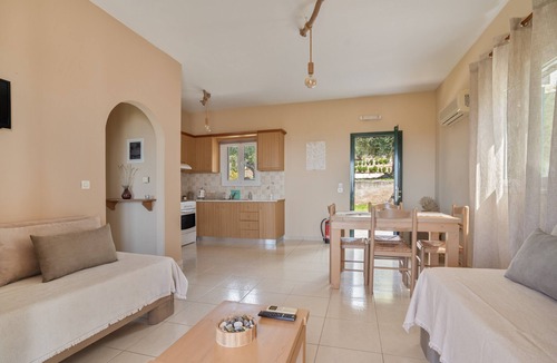 Karavados Apartment | Villa Evridiki with Sea View