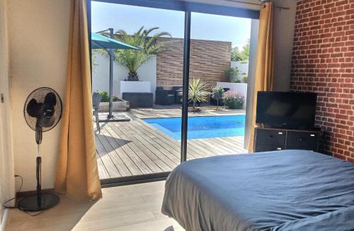 Sainte-Soulle Villa | Villa Exceptionnelle Piscine et Jardin privé Séjour Haut de gamme proche La Rochelle