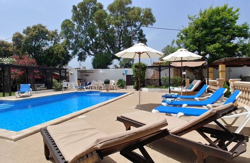 Palma de Mallorca Villa | VILLA FACING THE BEACH WITH SWIMMING POOL AND LARGE GARDEN IDEAL FAMILIES