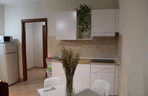 Zona XVI Torrenova Villa | Villa facing Metro C, parking, Wi-Fi, A/C